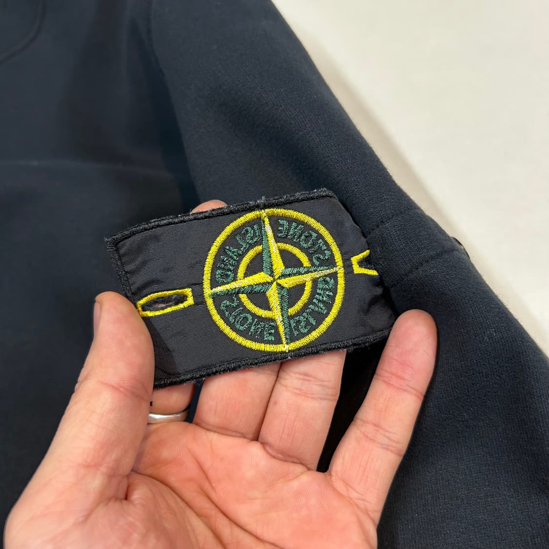 L) 스톤아일랜드 블랙 와펜 맨투맨 스웨트셔츠 정품 상품이미지6