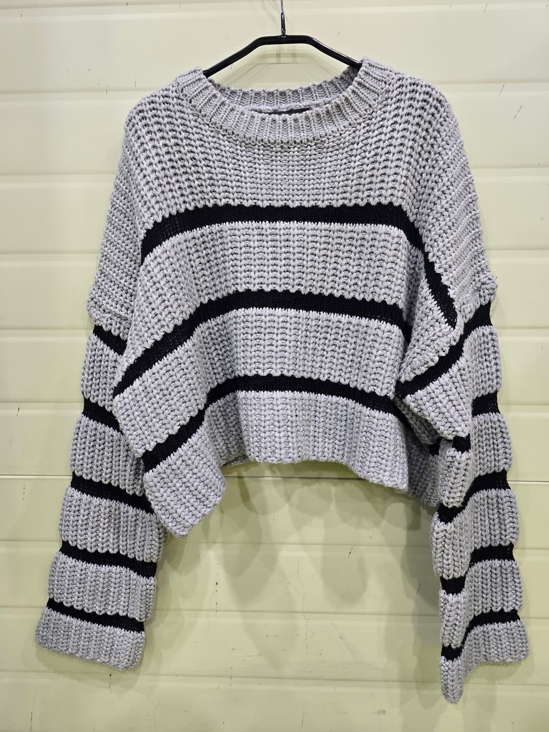 Savant Syndrome 스트라이프 크롭 니트 상품이미지5