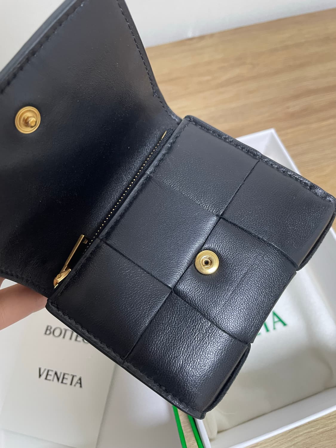 보테가베네타 카세트 지갑 상품이미지6