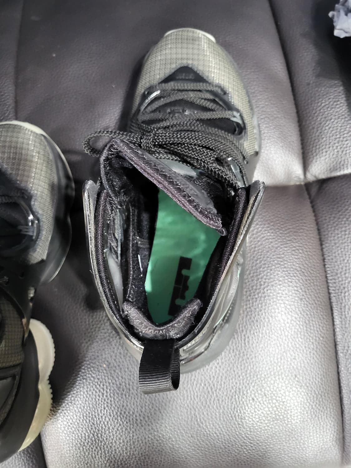 나이키 르브론 글로우 농구화 상품이미지6