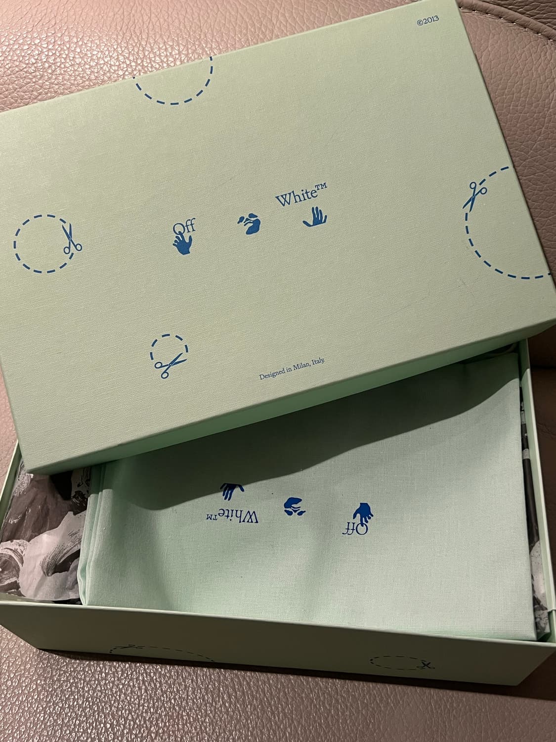 오프화이트 스니커즈 35 상품이미지2