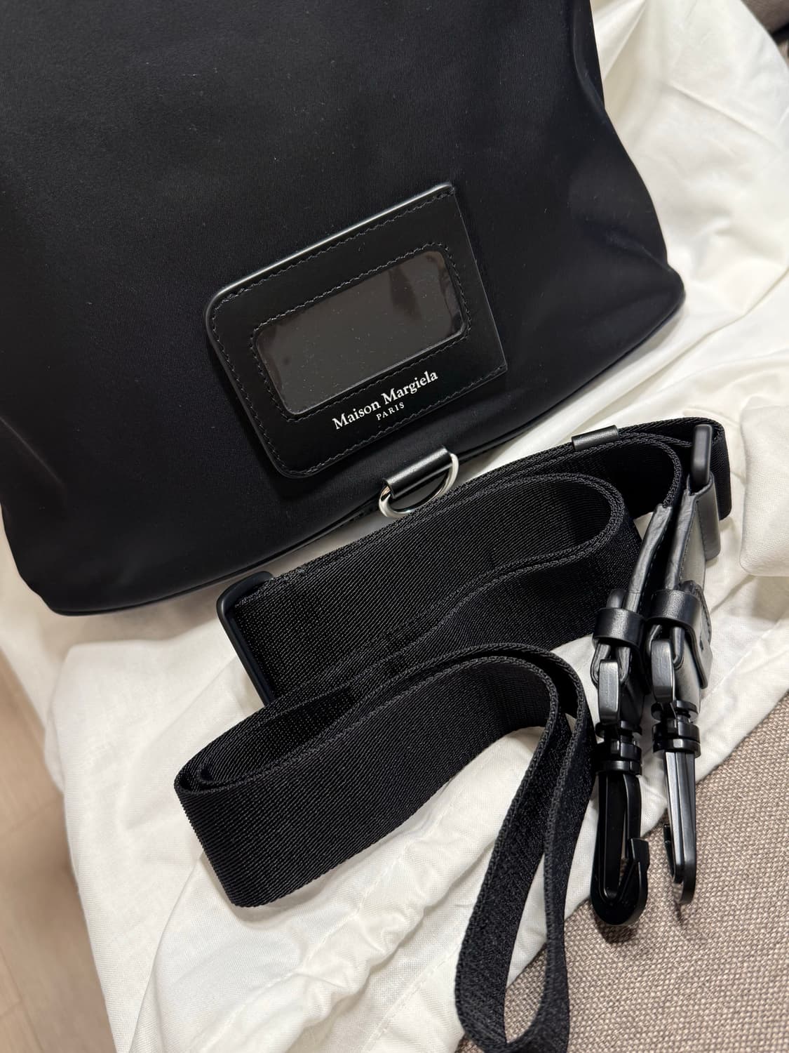 메종마르지엘라 하이테크 롤업 백팩 블랙 상품이미지2