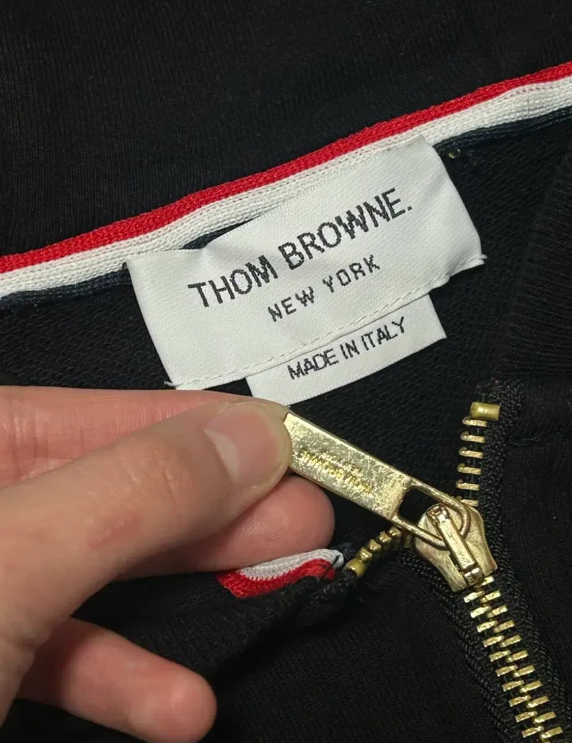 톰브라운 후드집업 블랙 상품이미지2