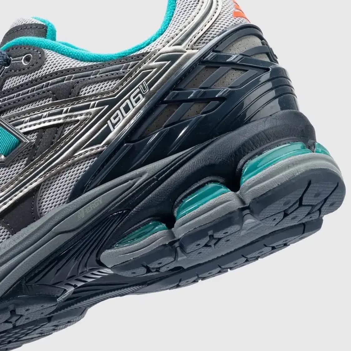 [265] THE WHITAKER GROUP x 1906U STEEL 상품이미지2