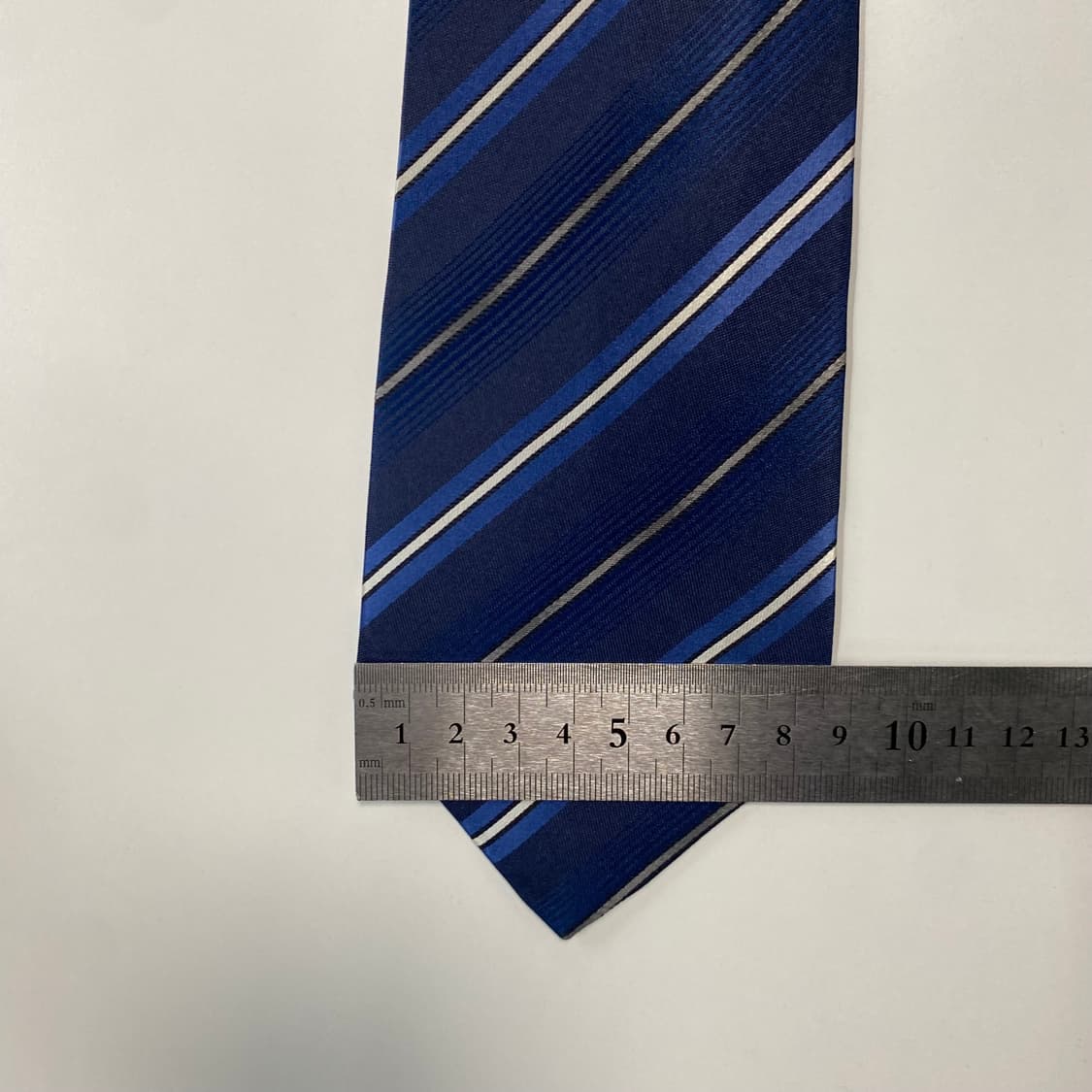 DKNY 명품 정품 실크넥타이 8.6cm 상품이미지9