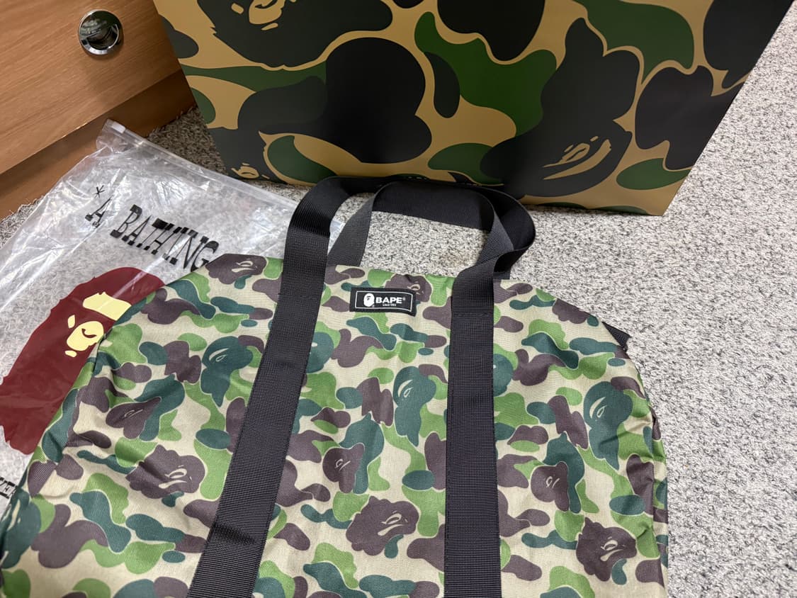 베이프 카모 더플백 새상품 상품이미지2