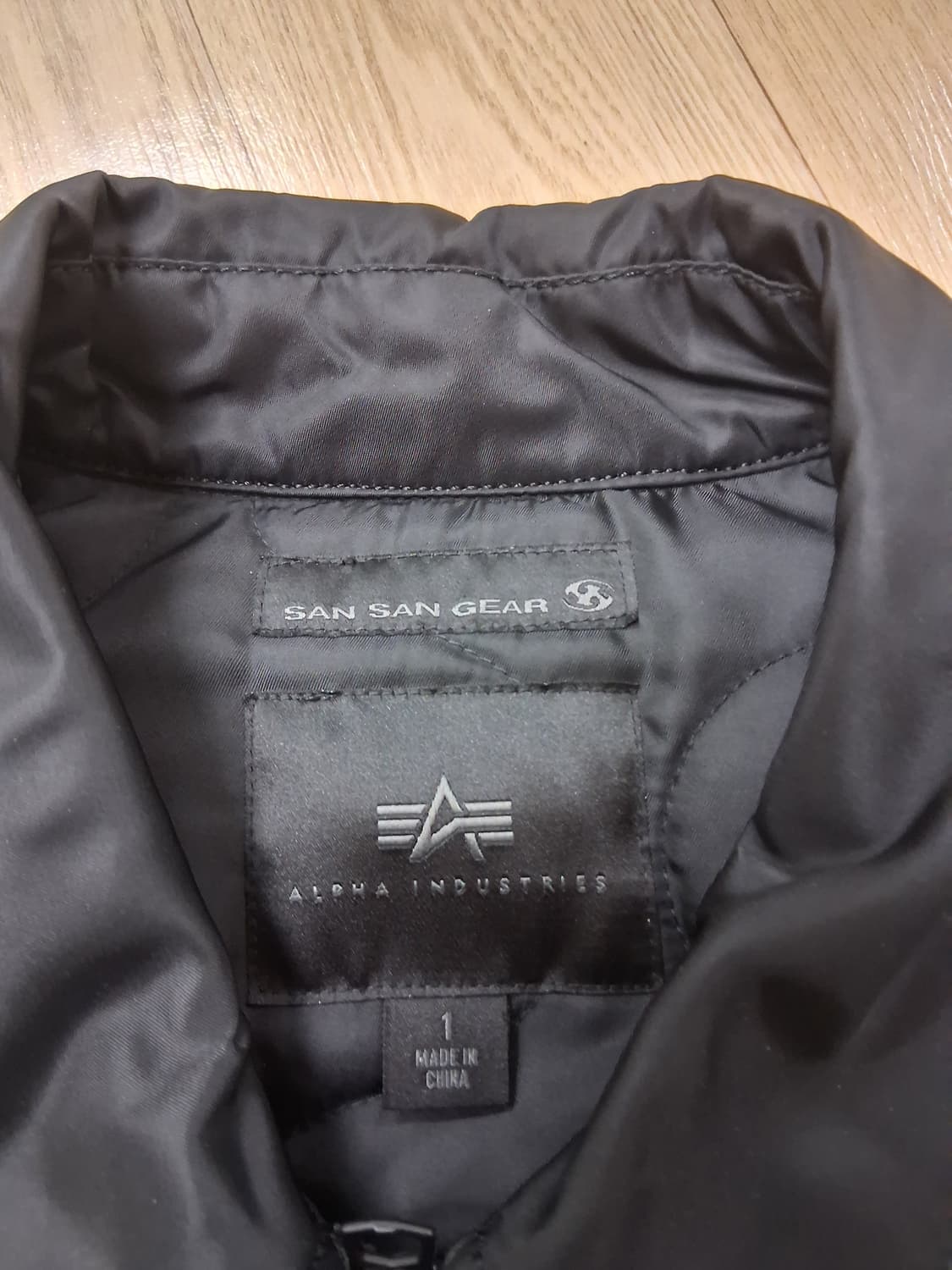 산산기어 X알파인더스트리 항공점퍼 1사이즈 (95~100) 상품이미지2