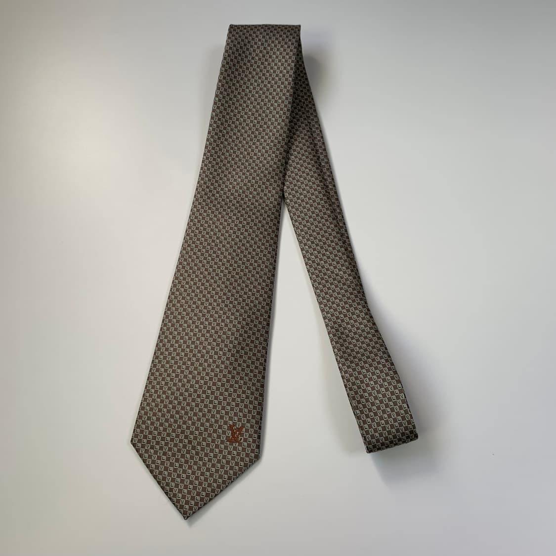루이비통 다미에 명품넥타이 스몰 모노그램 A+등급 8.3cm 클래식룩 상품이미지9
