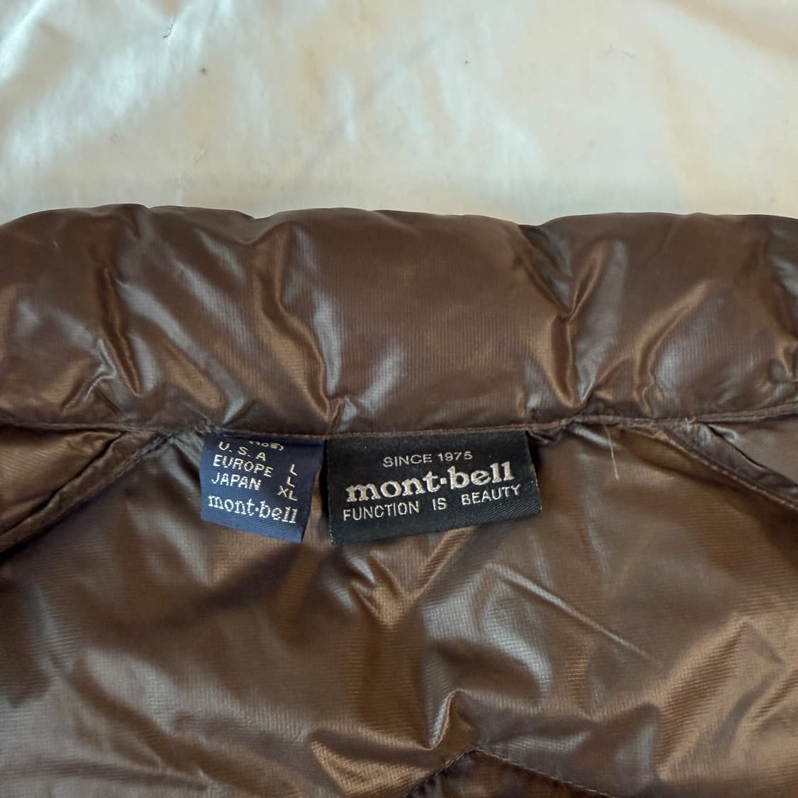 몽벨 고프코어 800필 구스다운 경량패딩 XL 상품이미지3