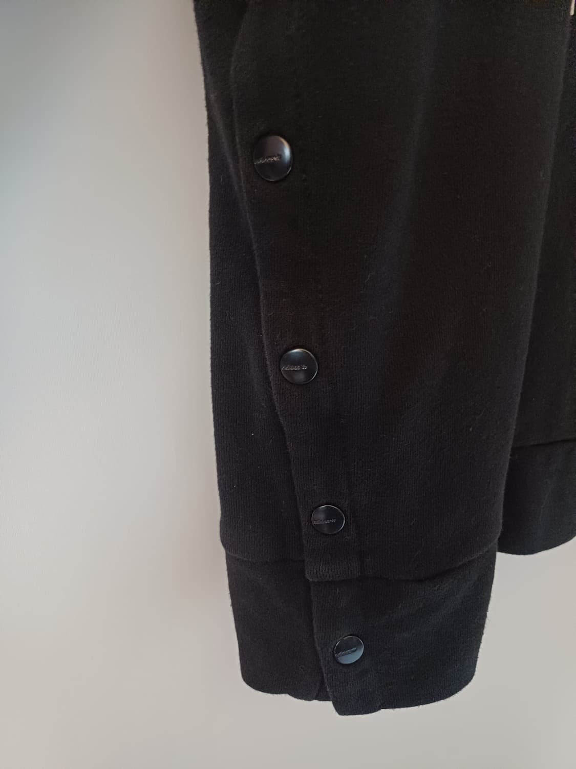 아디다스 블랙 후드티 트레포일 로고 상품이미지5