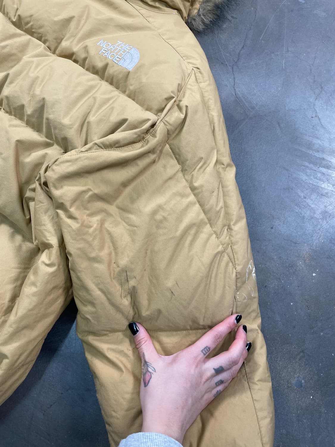 노스페이스 550 고담 퍼 후드 패딩 상품이미지7