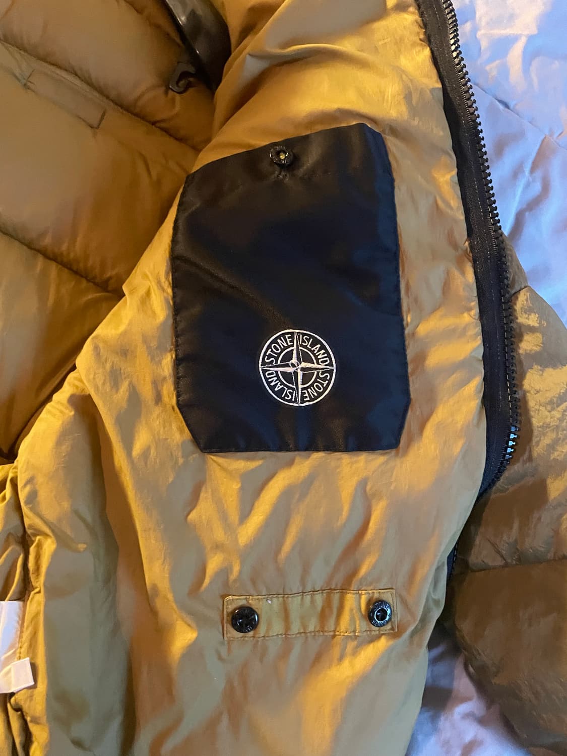 22fw 스톤아일랜드 패딩 판매 (M) 상품이미지7