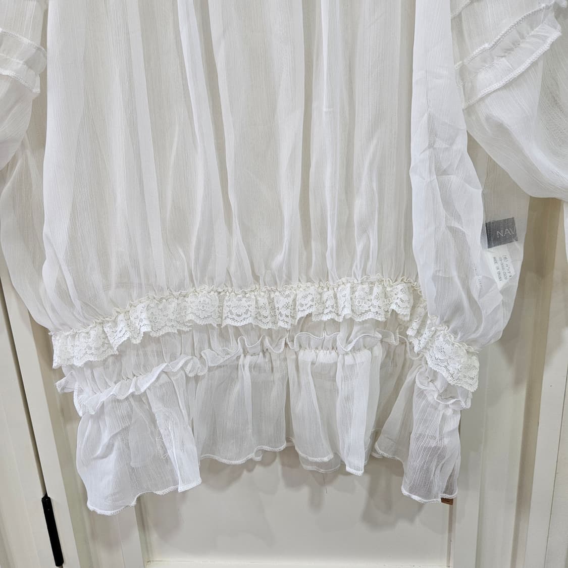 쉬폰 오프숄더 프릴 블라우스 상품이미지4