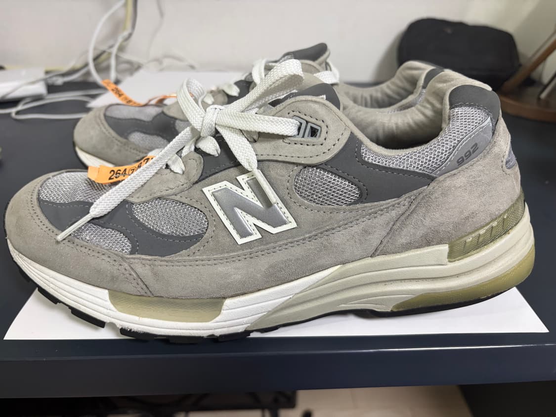 뉴발란스 992 made in USA 그레이 실버 메탈릭 판매합니다 상품이미지1