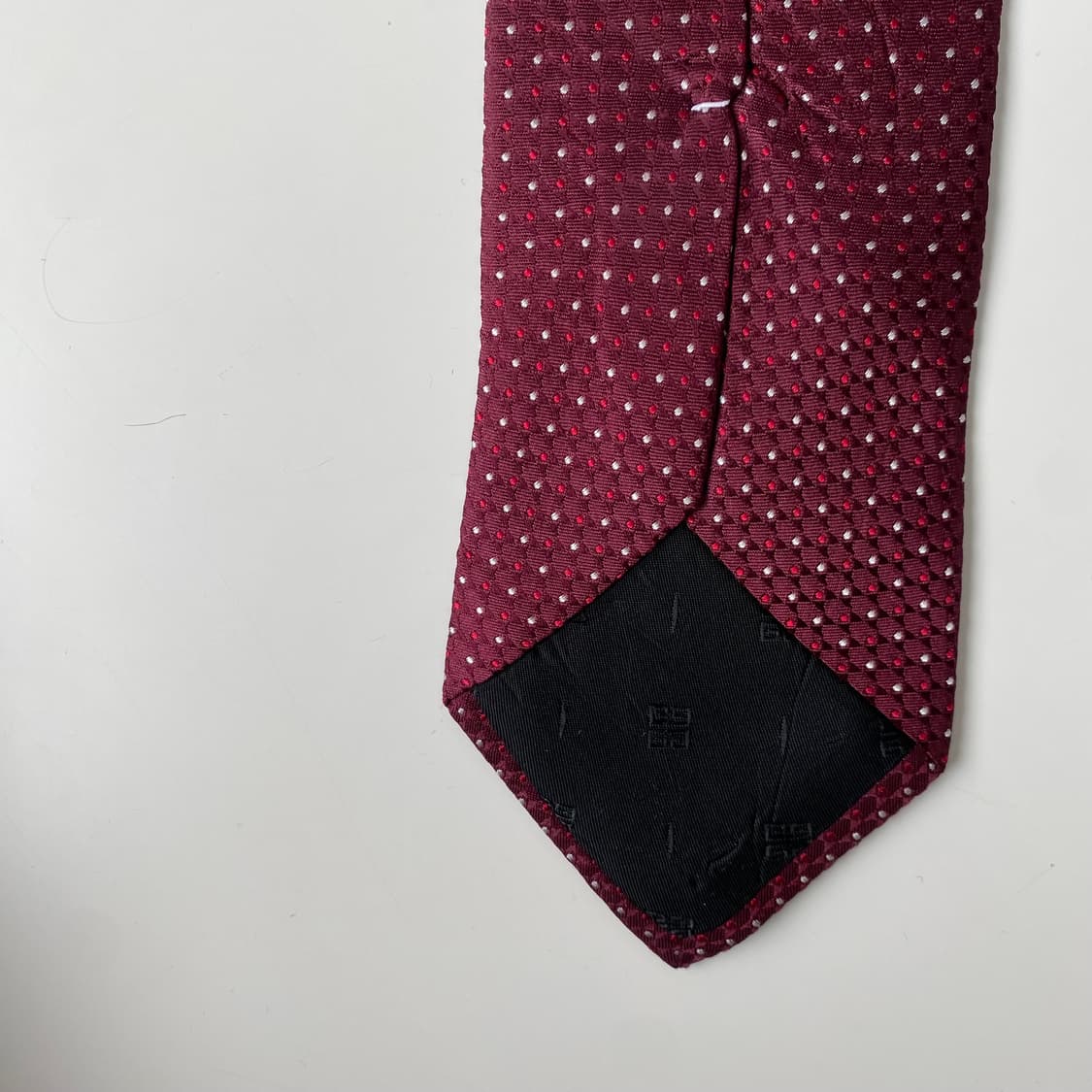 지방시 심플로고 도트 정품 명품넥타이 (GIVENCHY) 8.2cm 상품이미지7