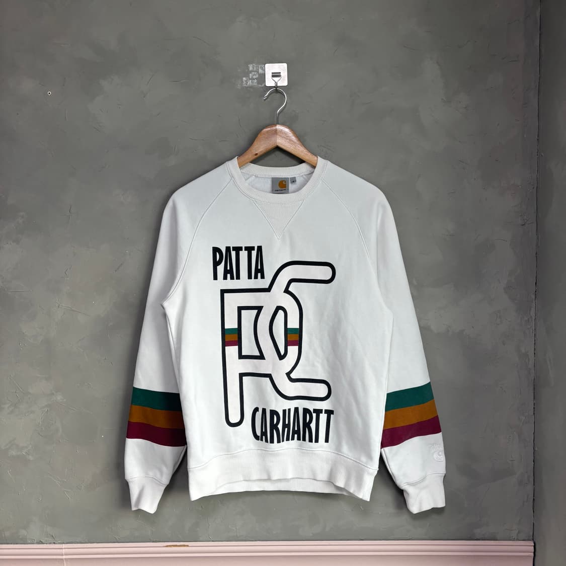 칼하트 x patta 맨투맨 화이트 상품이미지1