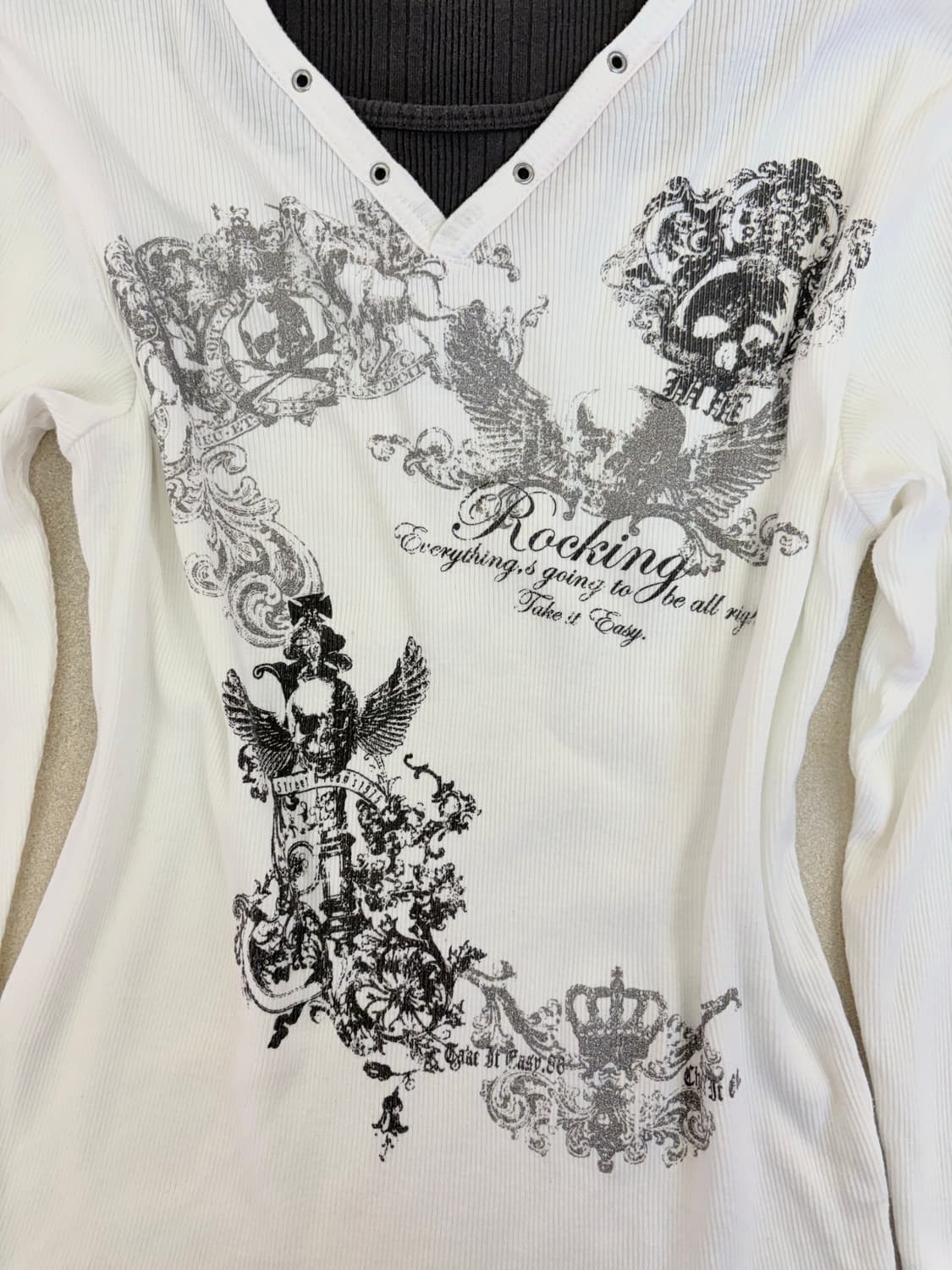 화이트 프린팅 골지 롱슬리브 상품이미지2