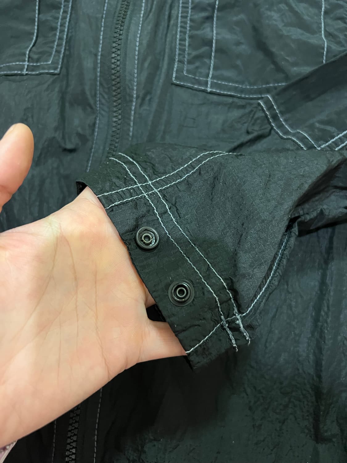 스톤아일랜드 19ss 나일론메탈 바람막이 s 상품이미지3