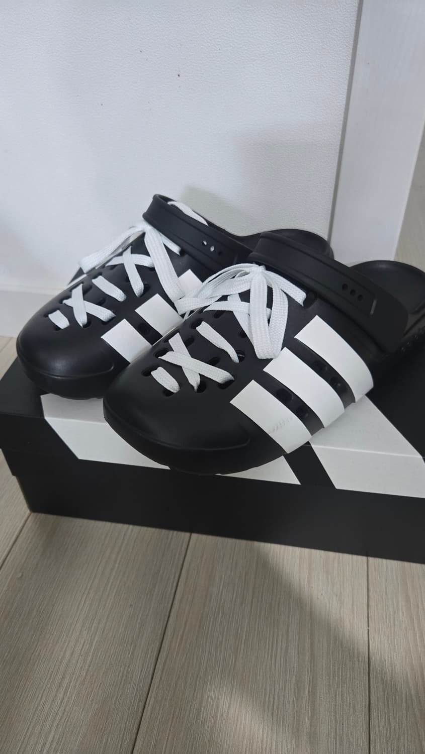 아디다스 아딜렛 클로그 상품이미지1