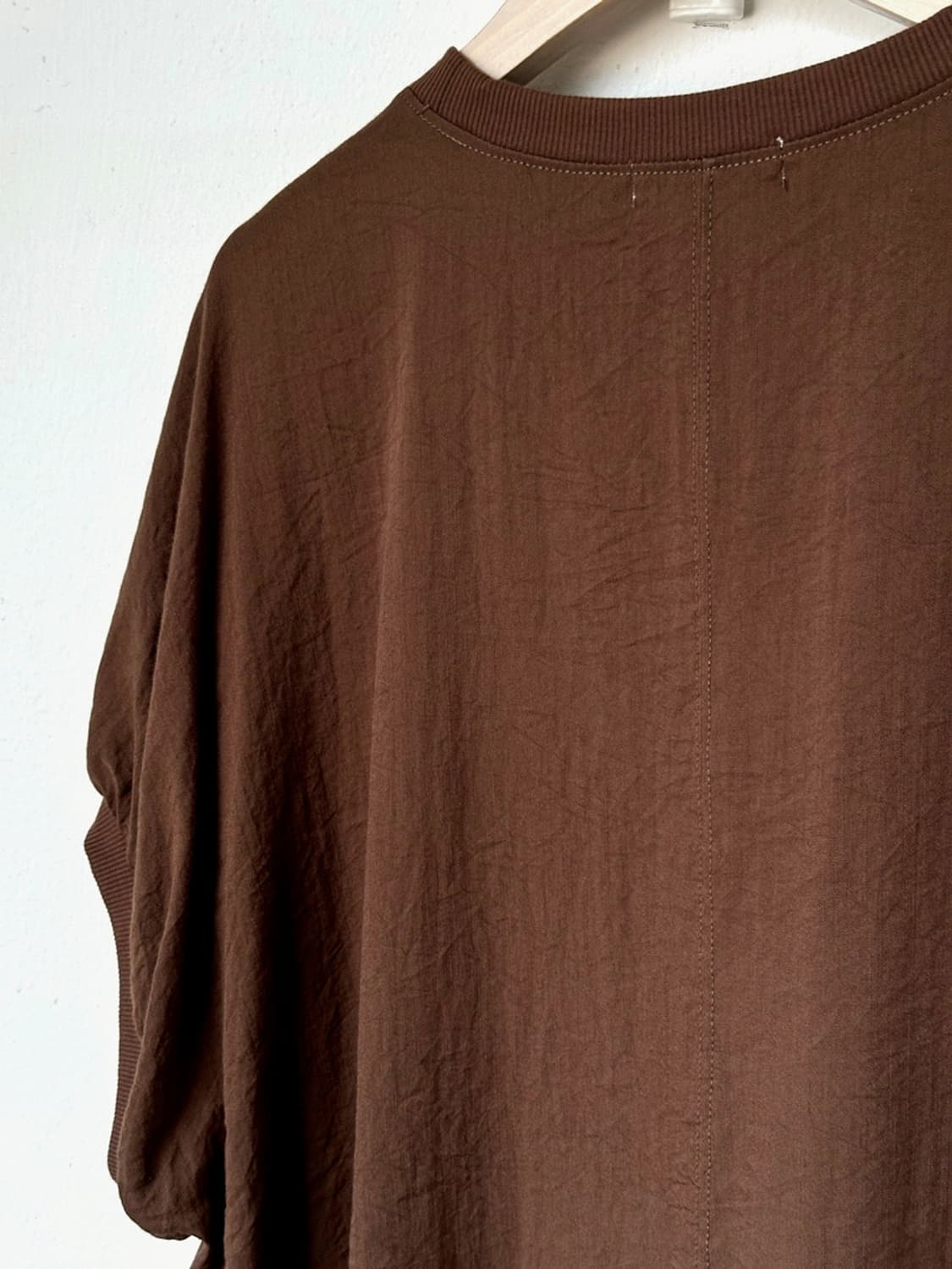 Rayon nylon silky fabric wide design top 상품이미지5