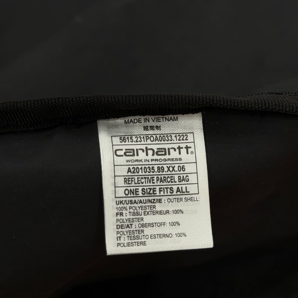 칼하트 WIP 리플렉티브 파슬백 메신저백 크로스백 가방 블랙 상품이미지4