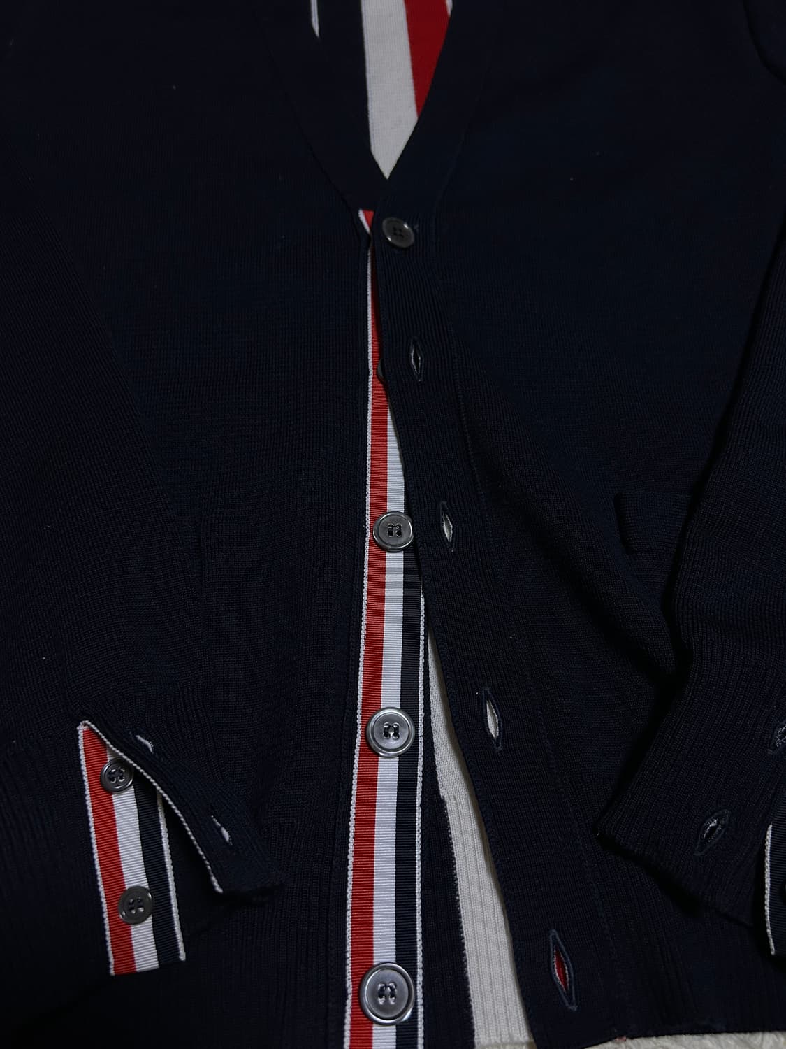 [3, 새상품급] 톰브라운 밀라노스티치 가디건 상품이미지4