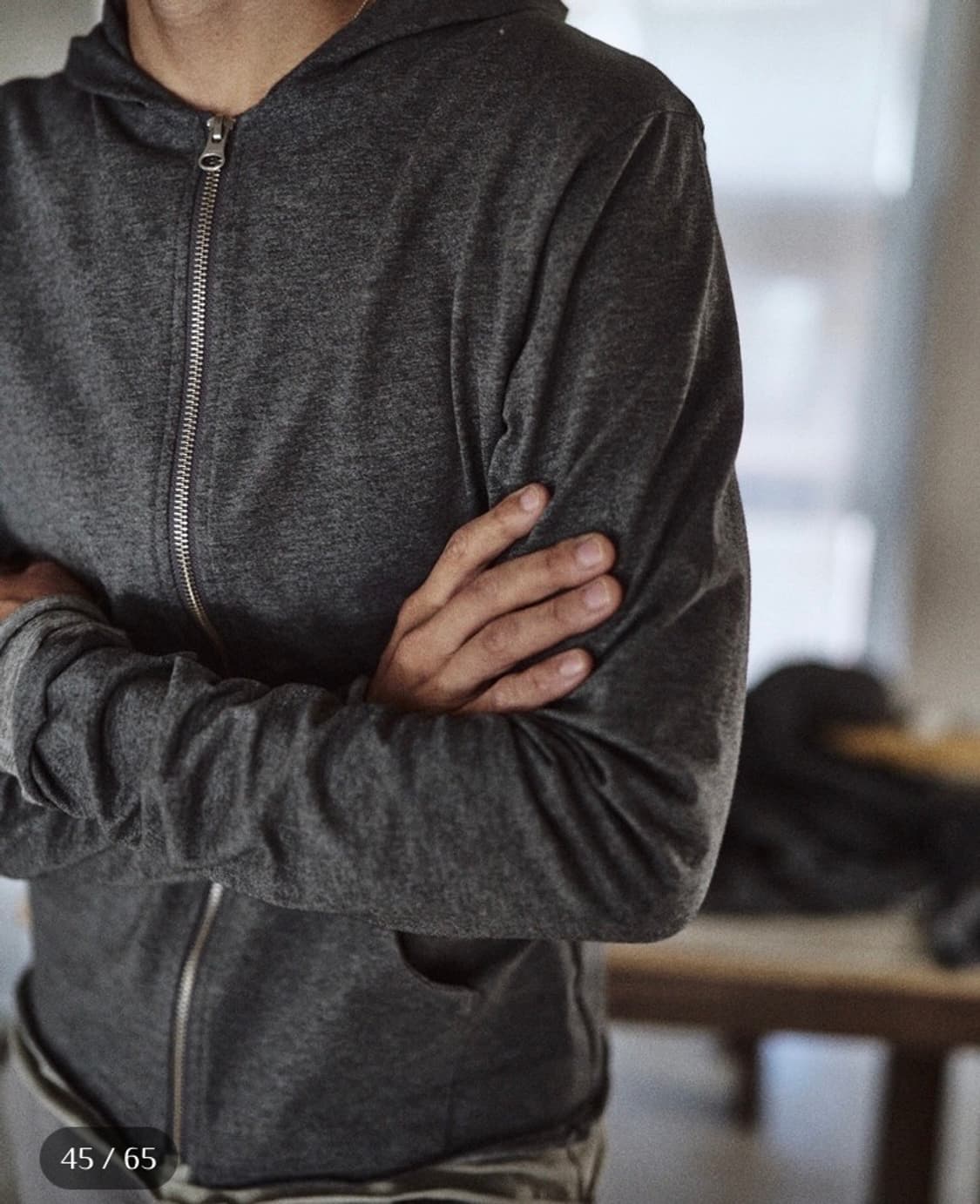 [2] Textured Hoodie Zip Charcoal 상품이미지2