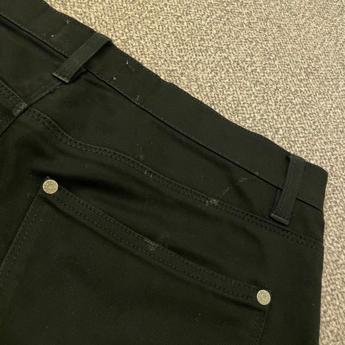 아크네 스튜디오 슬림 스트레이트 진 상품이미지8