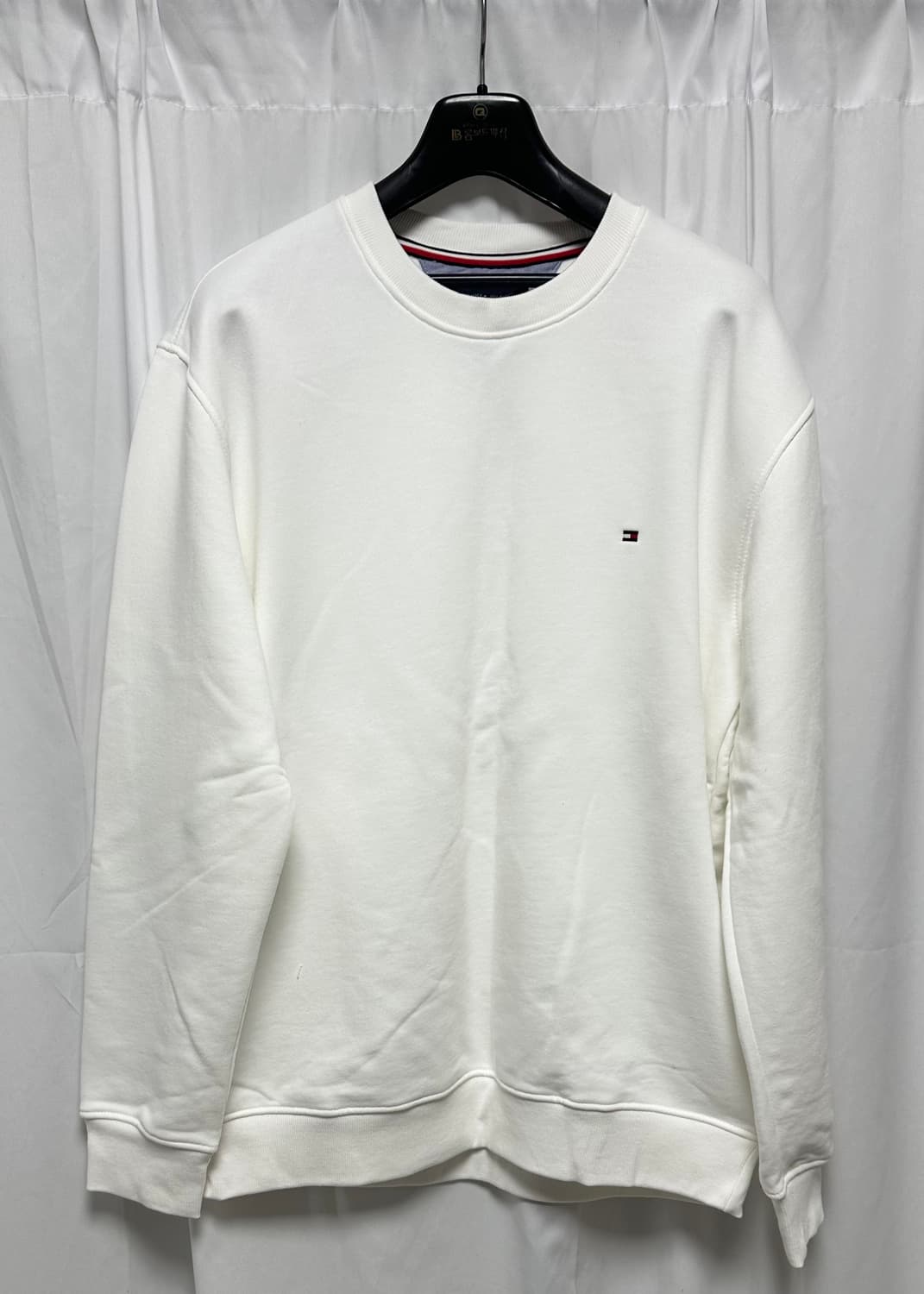 no.106 타미힐피거 화이트맨투맨 110사이즈 새상품 상품이미지1