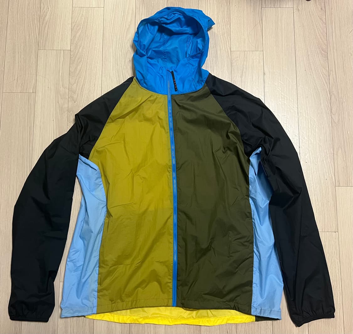 마르니(Marni)x유니클로 윈드브레이커 XL 상품이미지2