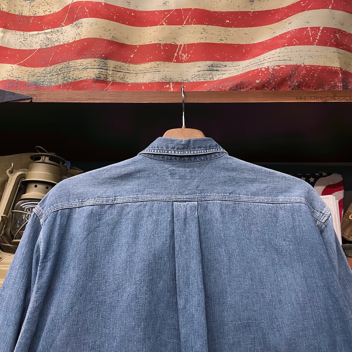 제이크루 데님 버튼 다운 포켓 셔츠 상품이미지4