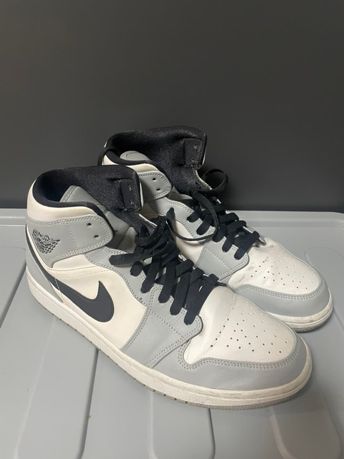 나이키 조던1 미드 그레이 US10.5(285mm) 상품이미지2