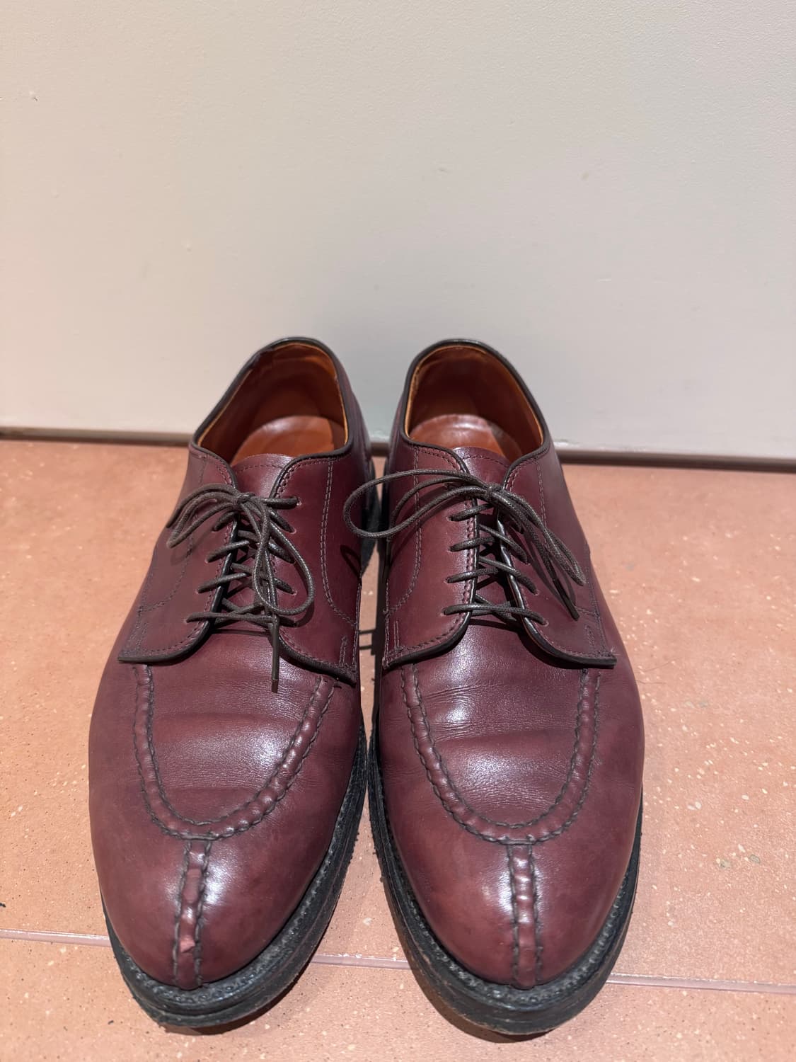 알든(Alden) 구두 / 버건디 컬러 상품이미지1