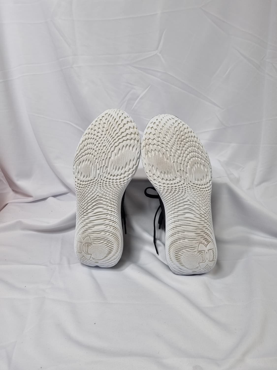 255 언더아머 UA 플로우 벨로시티 스니커즈 러닝화 상품이미지5