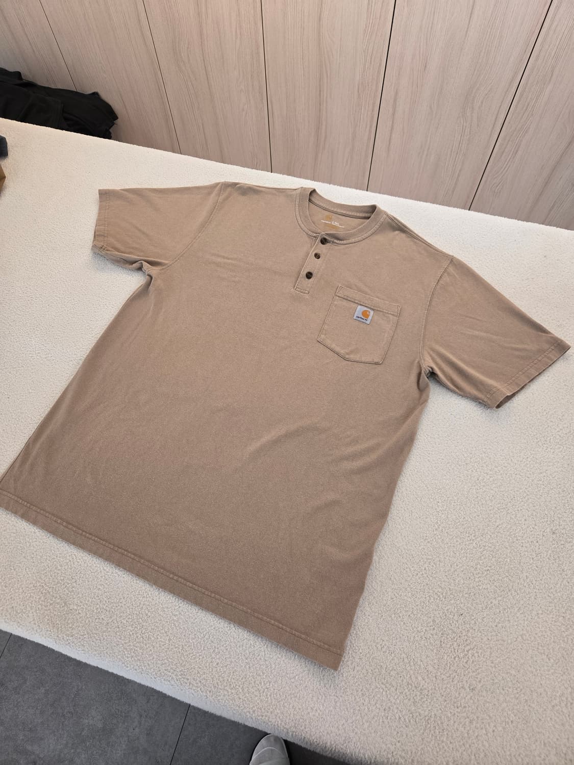 맛있게 익은 칼하트 반팔 헨리넥 티셔츠 베이지 L 상품이미지1