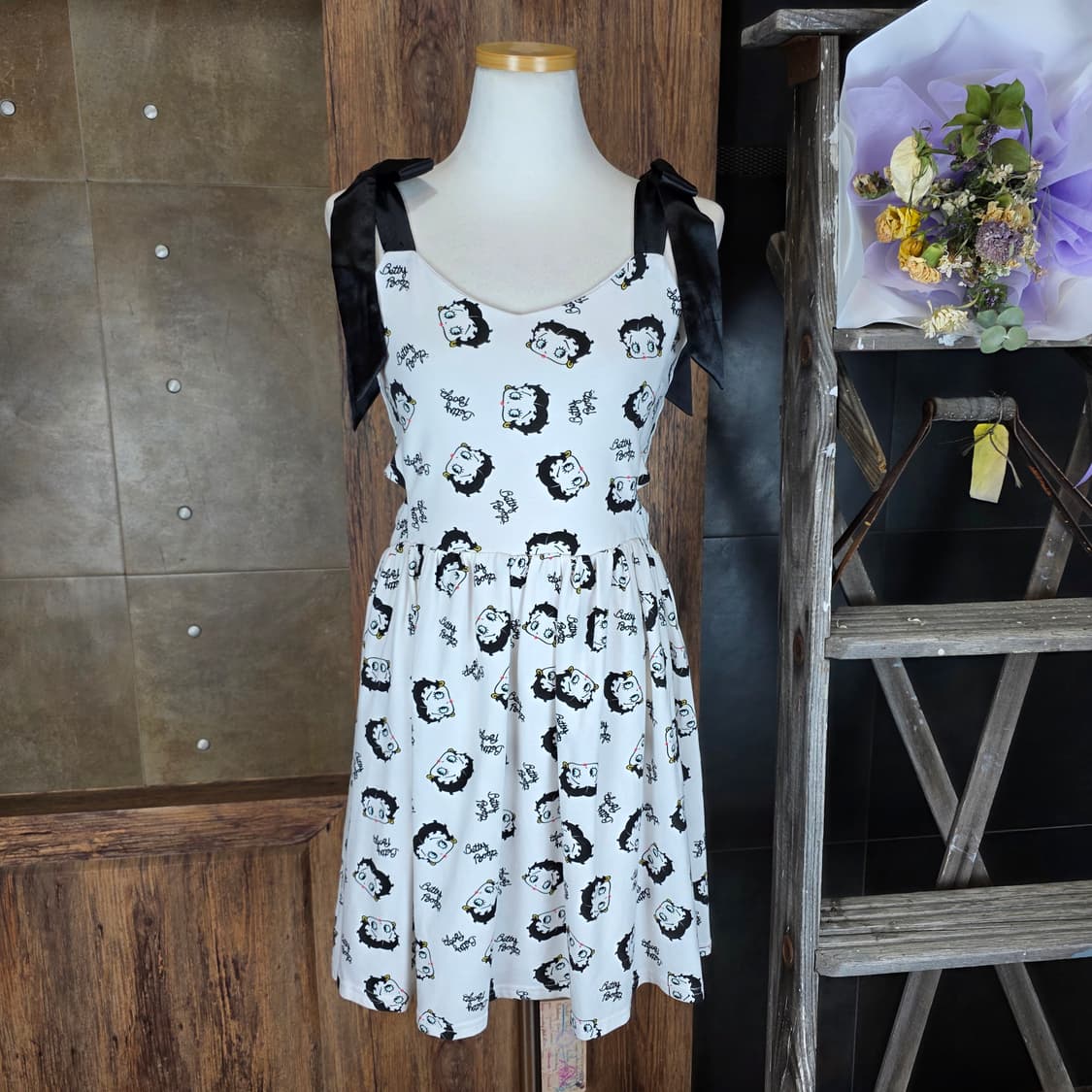 베티붑 CUT OUT 미니원피스 상품이미지1