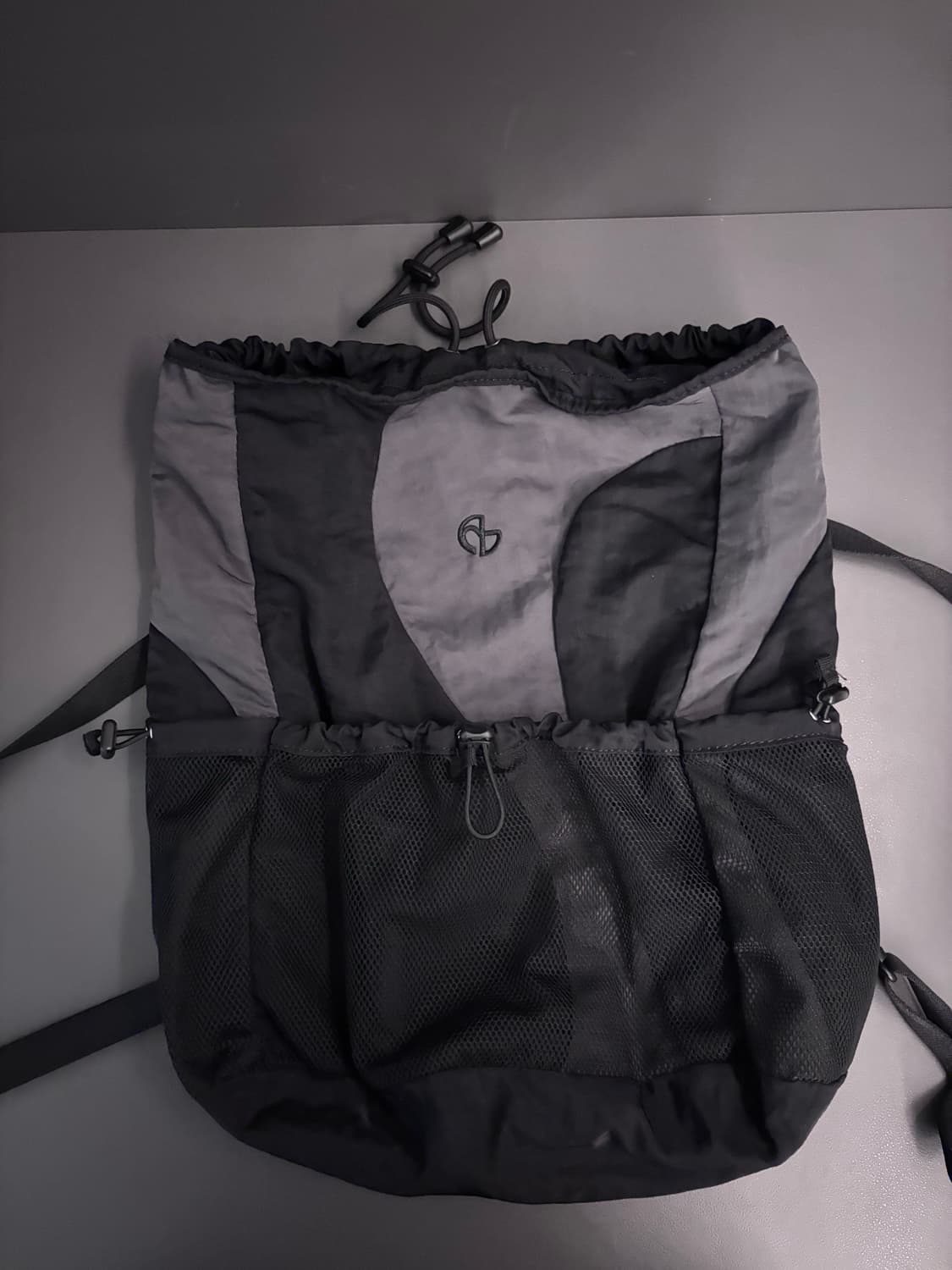 노매뉴얼 C.B 스트링 백 차콜 상품이미지2