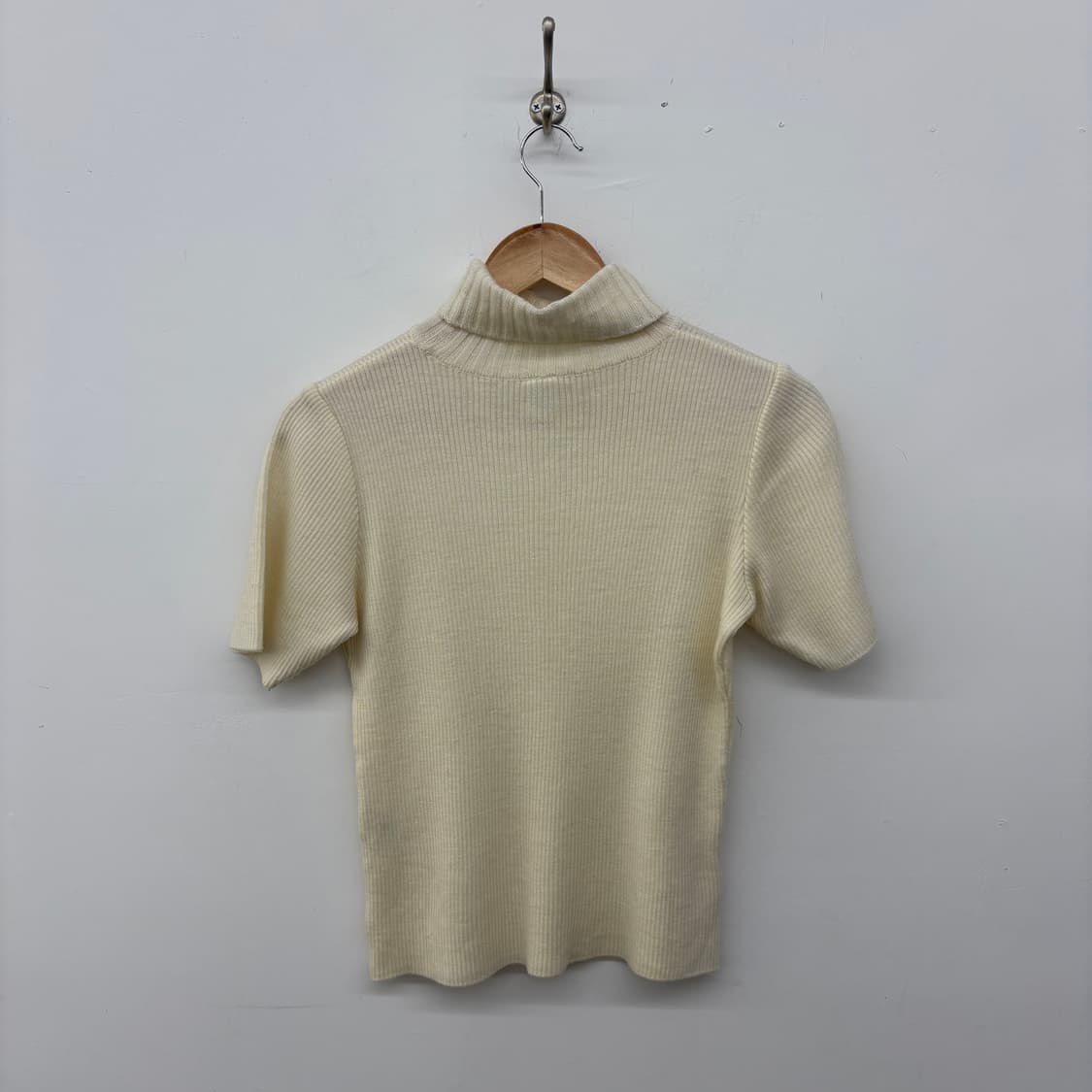 꾸레쥬 아이보리 골지 반팔 폴라 니트 여성 S 상품이미지5