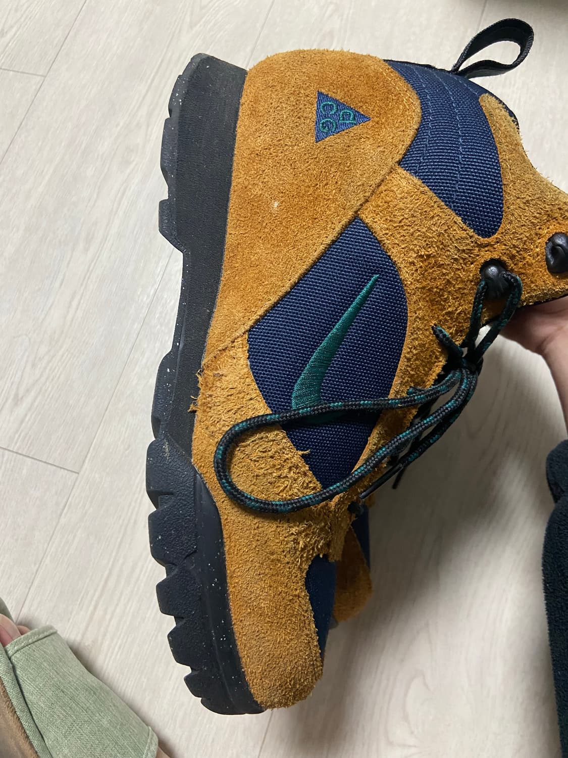 나이키 ACG 토레 미드 트레킹화 상품이미지3