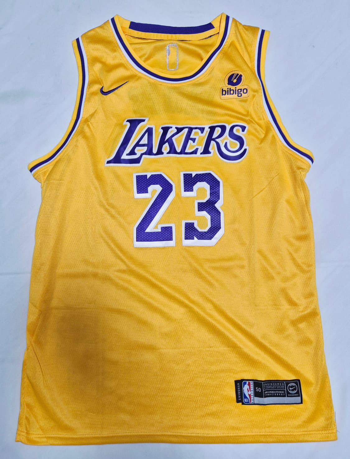 LA 레이커스 홈 르브론 제임스 유니폼 팝니다 
 상품이미지1