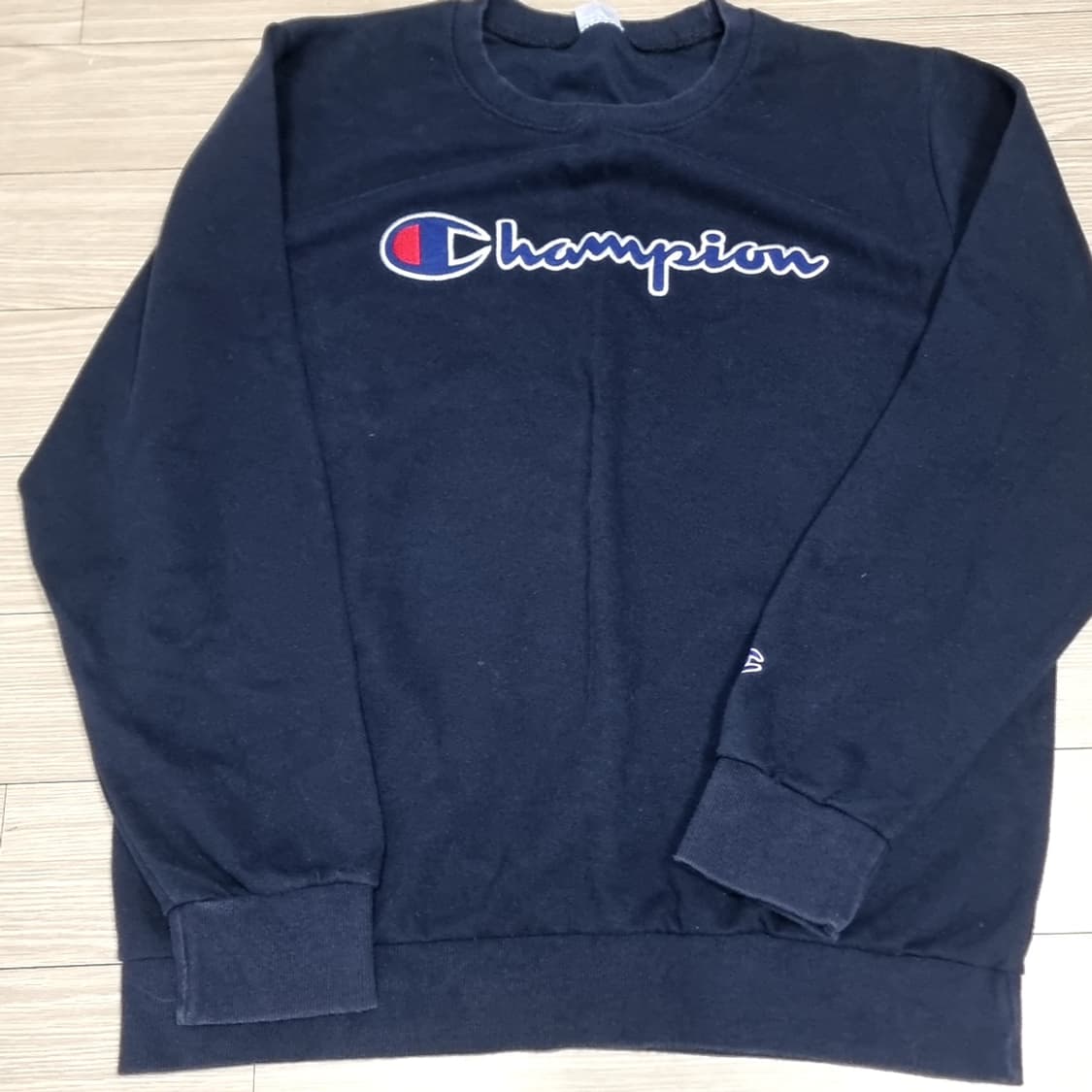 한국에서 생산된 챔피온 맨투맨티 그레이(100) 상품이미지1