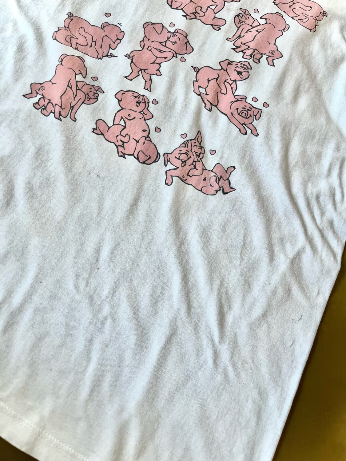 1990s Kamasutra Pig Sex Position T-Shirt 상품이미지6