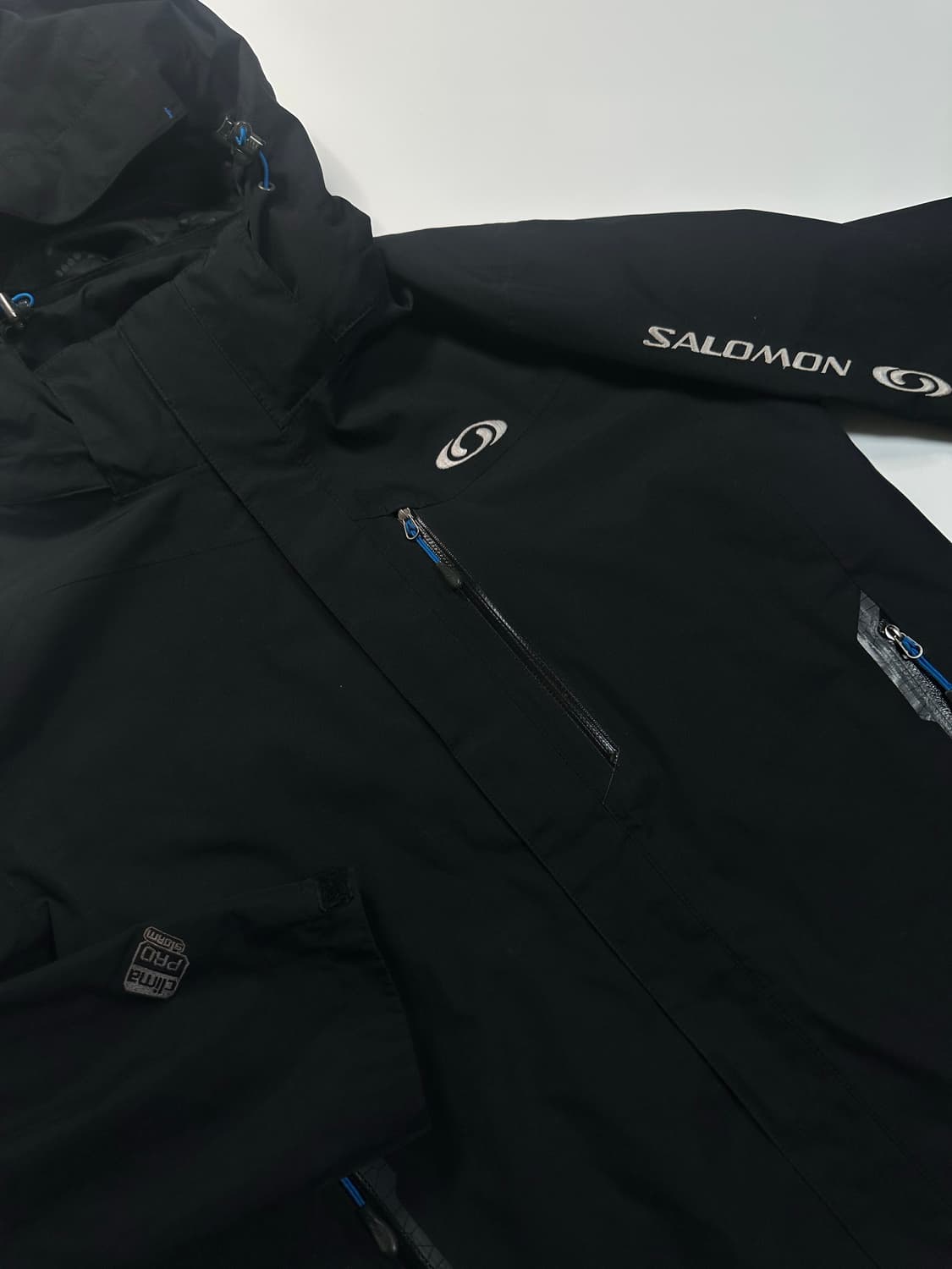살로몬 블랙 바람막이 상품이미지1