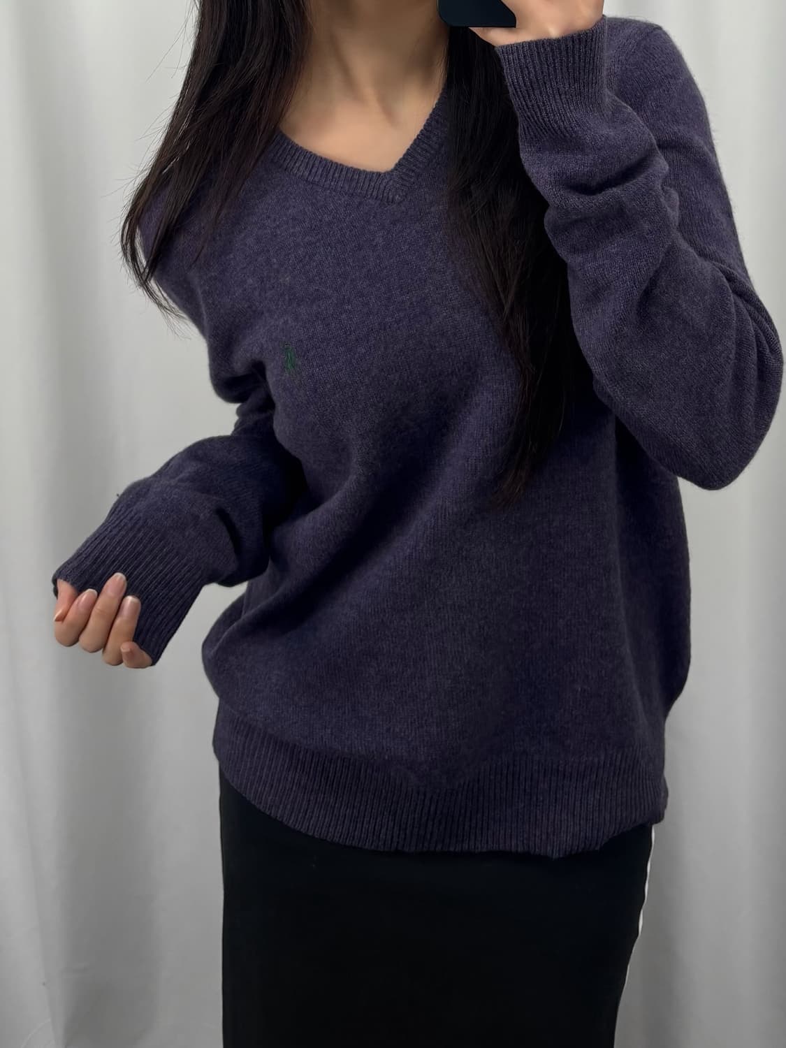 폴로 퍼플 램스울 브이넥 니트 상품이미지1