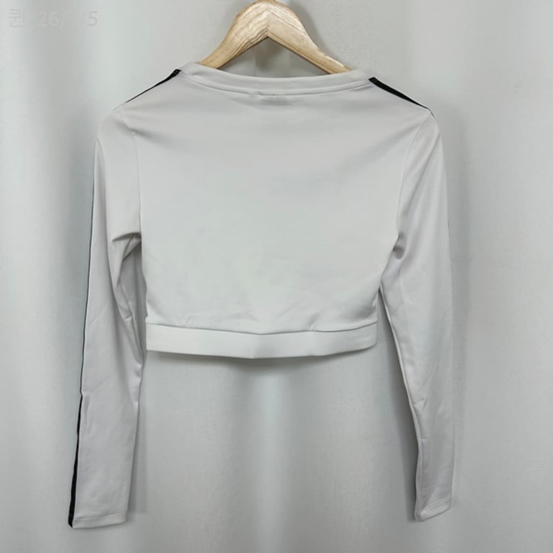 아디다스 여자 크롭 운동복 긴팔티 스판화이트 S 90 상품이미지9