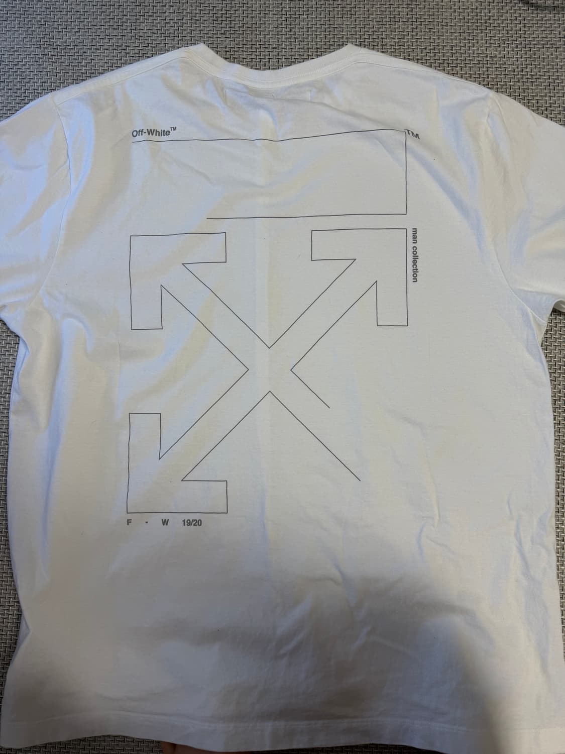 [백화점판]오프화이트 반팔 M 상품이미지3