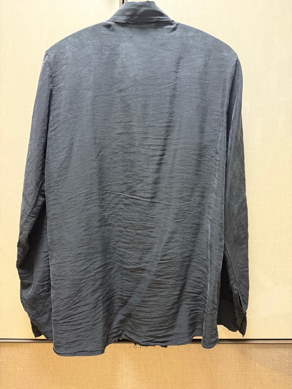 가브리엘라 콜가먼츠 no.197 실크 폰지 셔츠 상품이미지3