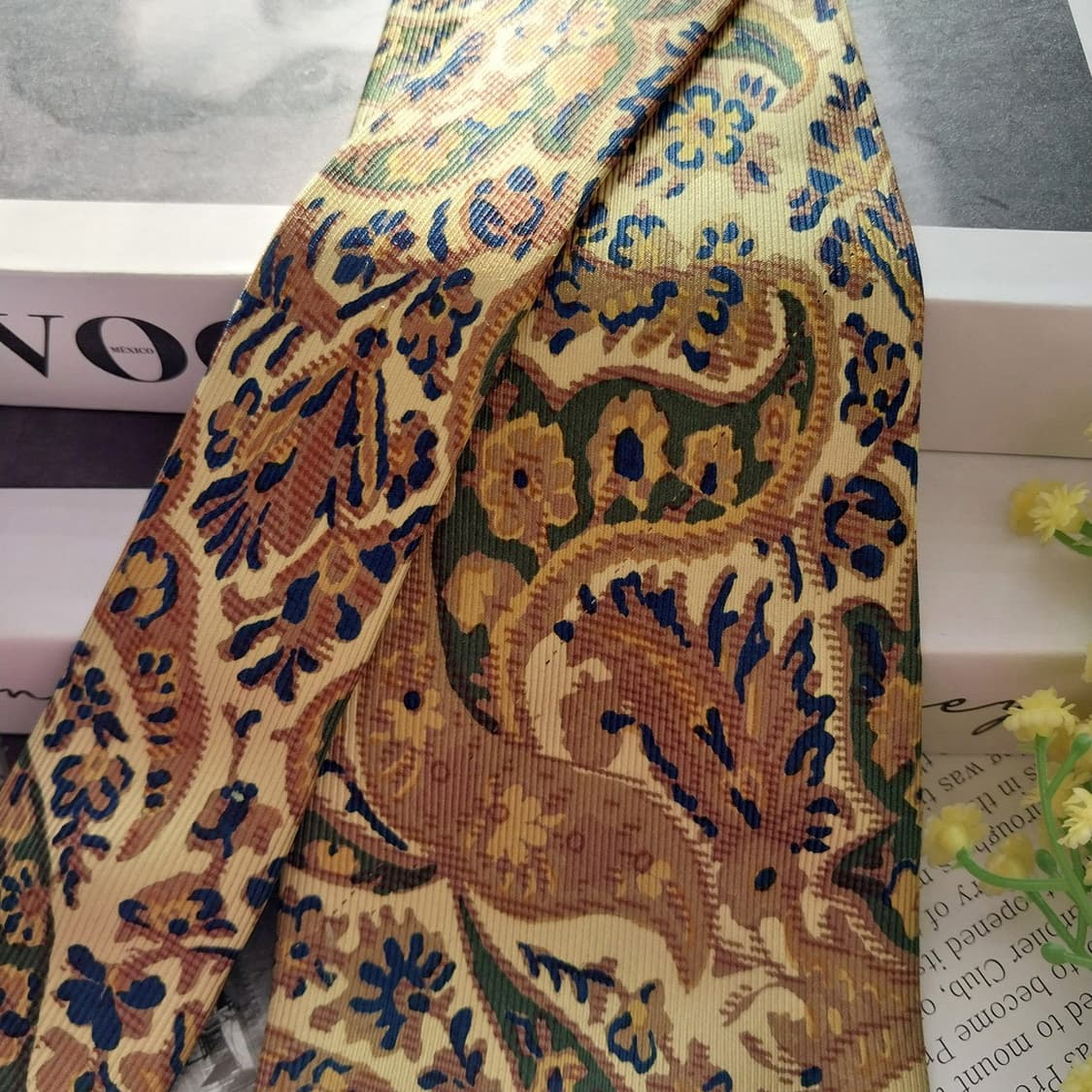 세루티 실크 골드 플라워 아트워크 넥타이 9.1cm A등급 K1368
 상품이미지4