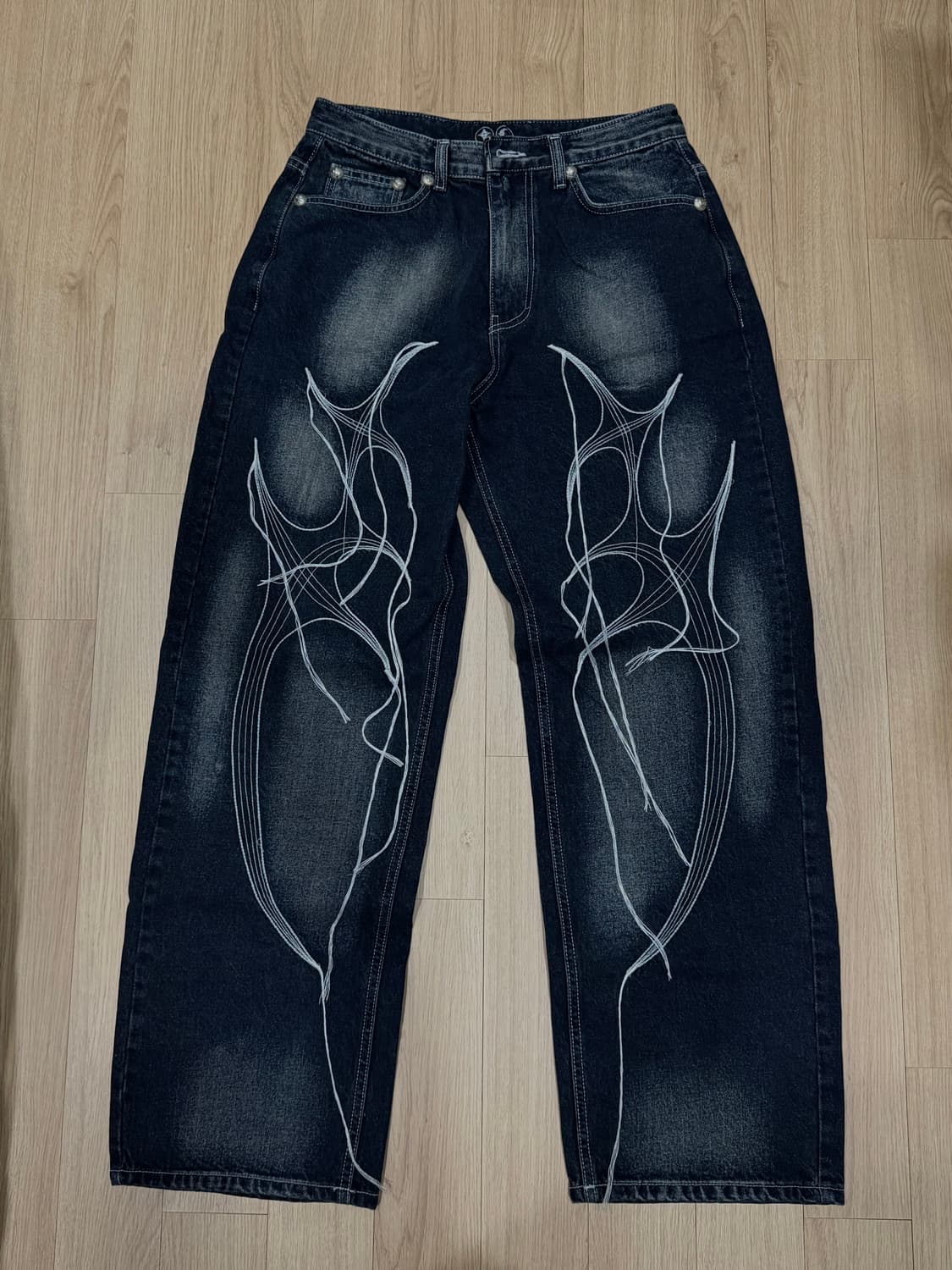 떠그클럽 Tribal Tree Denim Pants 블루2사이즈(새상품) 상품이미지2