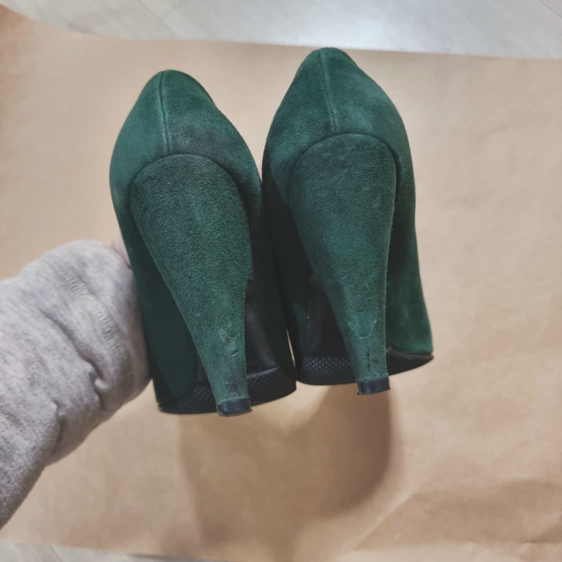 미우미우 miumiu 스웨이드 슈즈 하이힐 구두 (220/35) 상태양호 상품이미지9